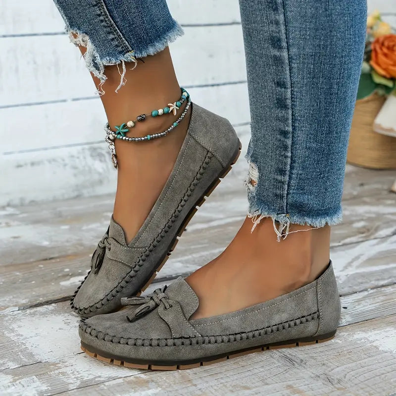 Women's Cushioned Loafers with Bow Detail and Non-Slip Sole