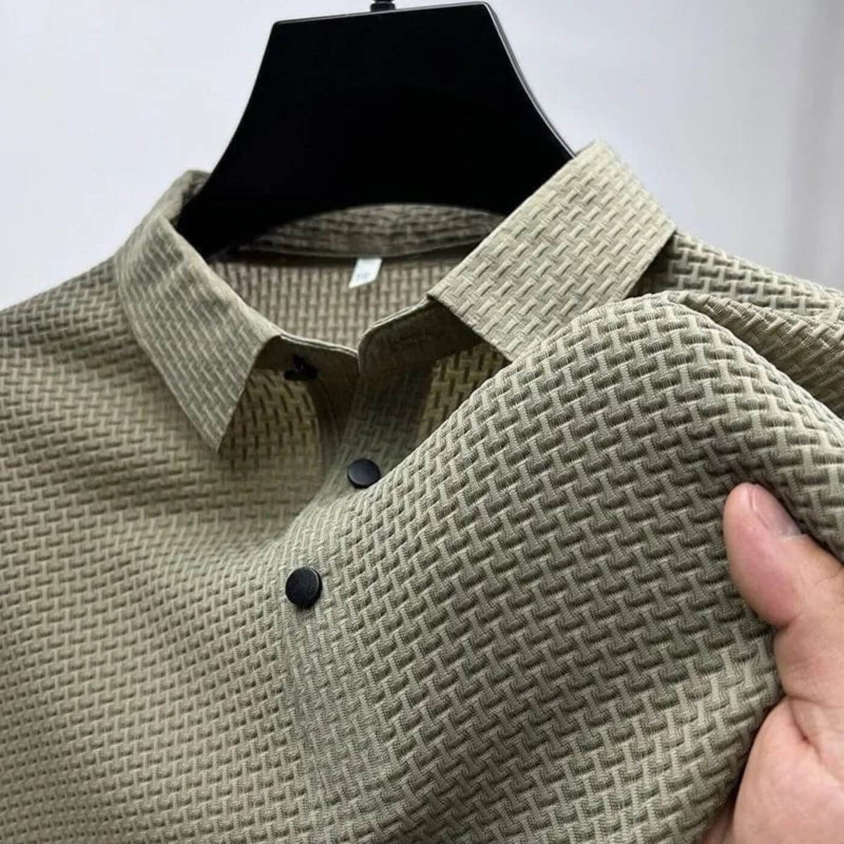 Men's Breathable Moisture-Wicking Polo Shirt with Button Placket