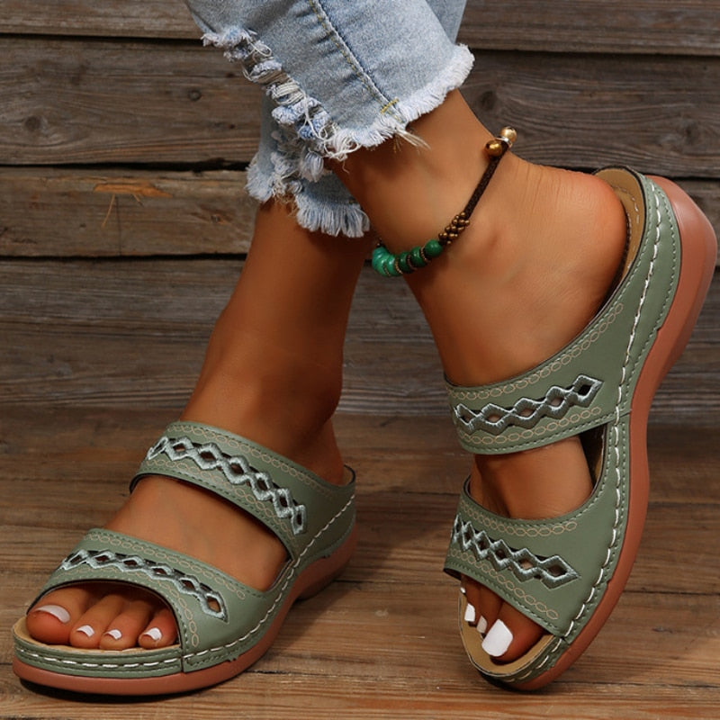 Women's Orthopaedic Sandals with Thick Cushioned Sole and Arch Support