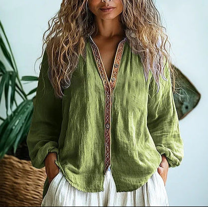 Women's Elegant Vintage-Look Blouse with Modern Cut