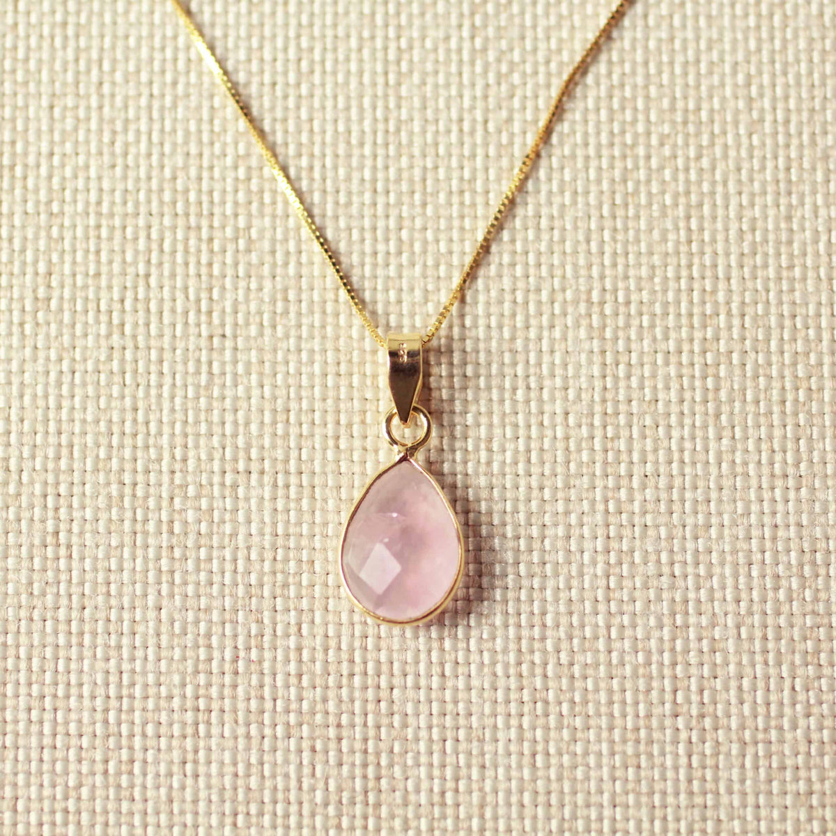 Amora Rozenkwarts Ketting – 925 Zilver Gold Plated