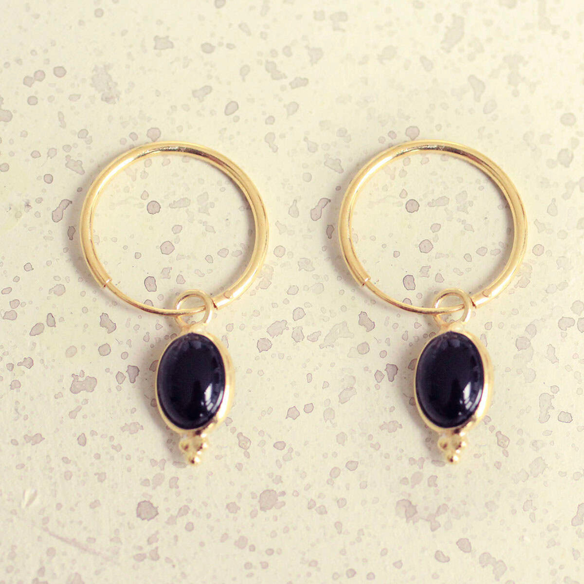 Noira onyx oorringen 925 zilver gold plated